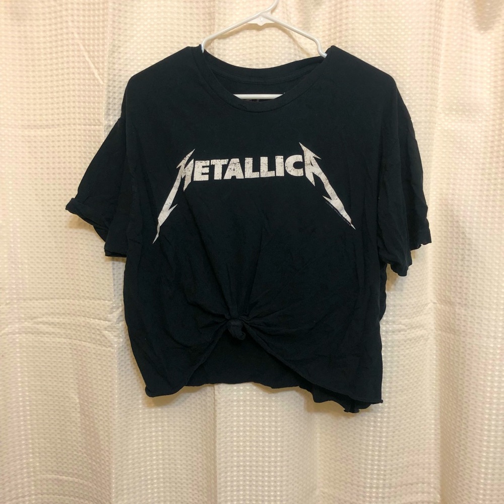 Black crop top size XL